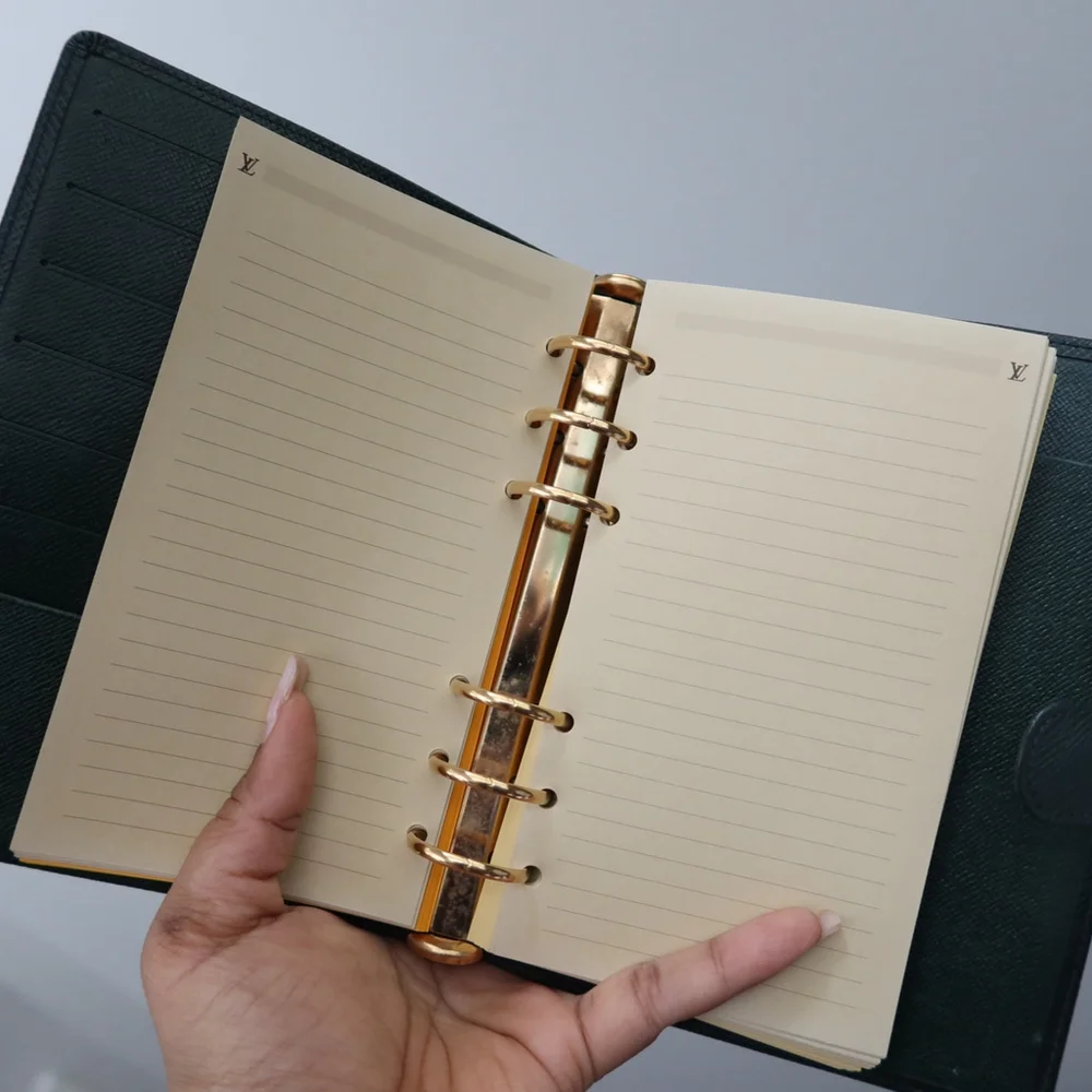Louis Vuitton Taiga Medium Ring Agenda Cover Épicéa Green